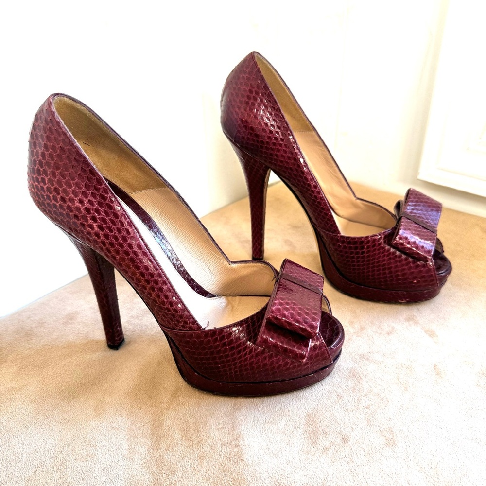 🔥FENDI Spuntata Ayers Lucido Bow Platform Heels Bordeaux Burgundy 8 38 Snakeskin - Picture 4 of 12